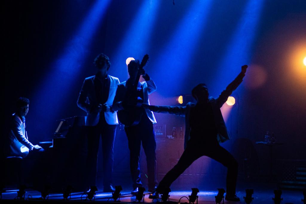 lanotateatre's tweet photo. Dilluns 28 de desembre última oportunitat de gaudir de "Records a Broadway" a l'@almeriateatre amb arranjaments d'@ArnauTordera dramatúrgia de @BlancaBardagil i direcció d'@Antonifontmir #broadway #teatre #teatremusical #encatalà https://t.co/lYqRcEfMMs