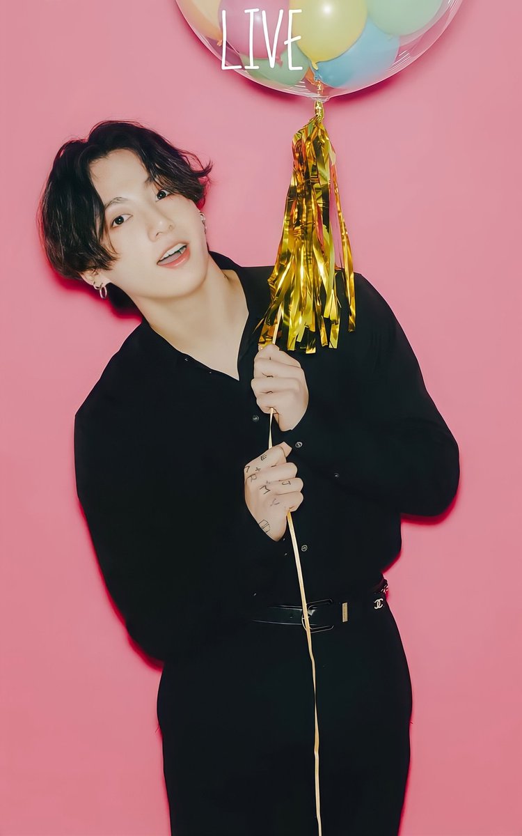 flirtaeguk's tweet photo. TAEKOOK HDs 🎈🎵 https://t.co/nhN5hffQfd