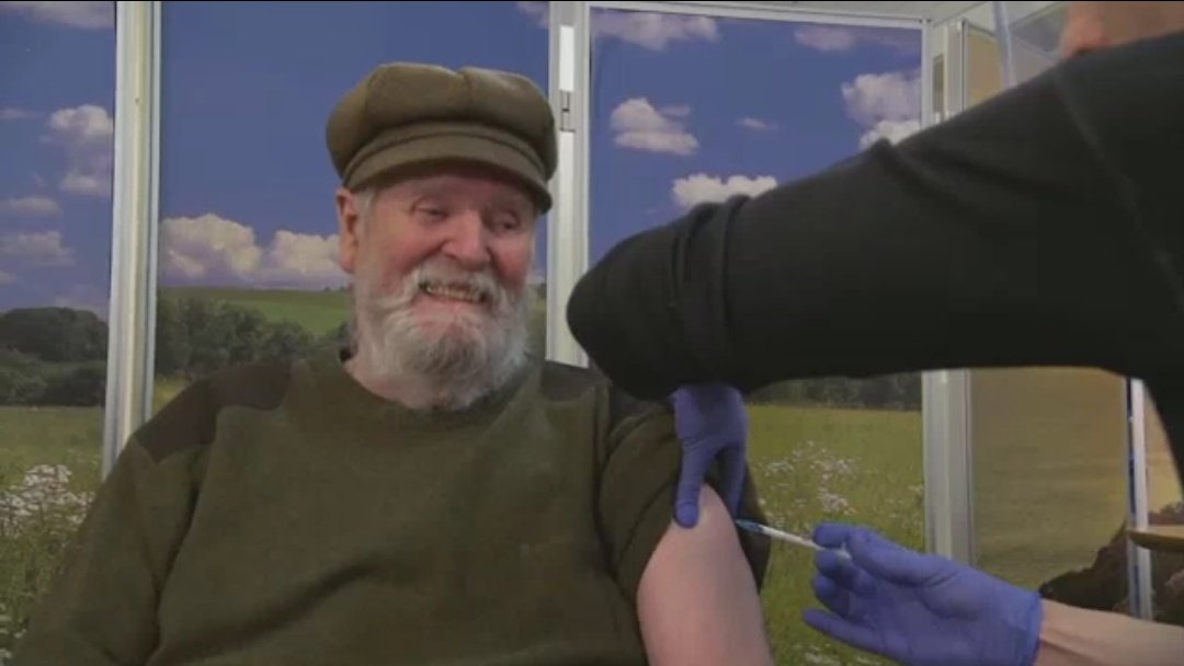  DenmarkLeif Heiselberg, 79 y.o. at the Ældrecenter Øst nursing home in Odense, the country's third largest city. https://twitter.com/DRNyheder/status/1343105723522150400?s=19