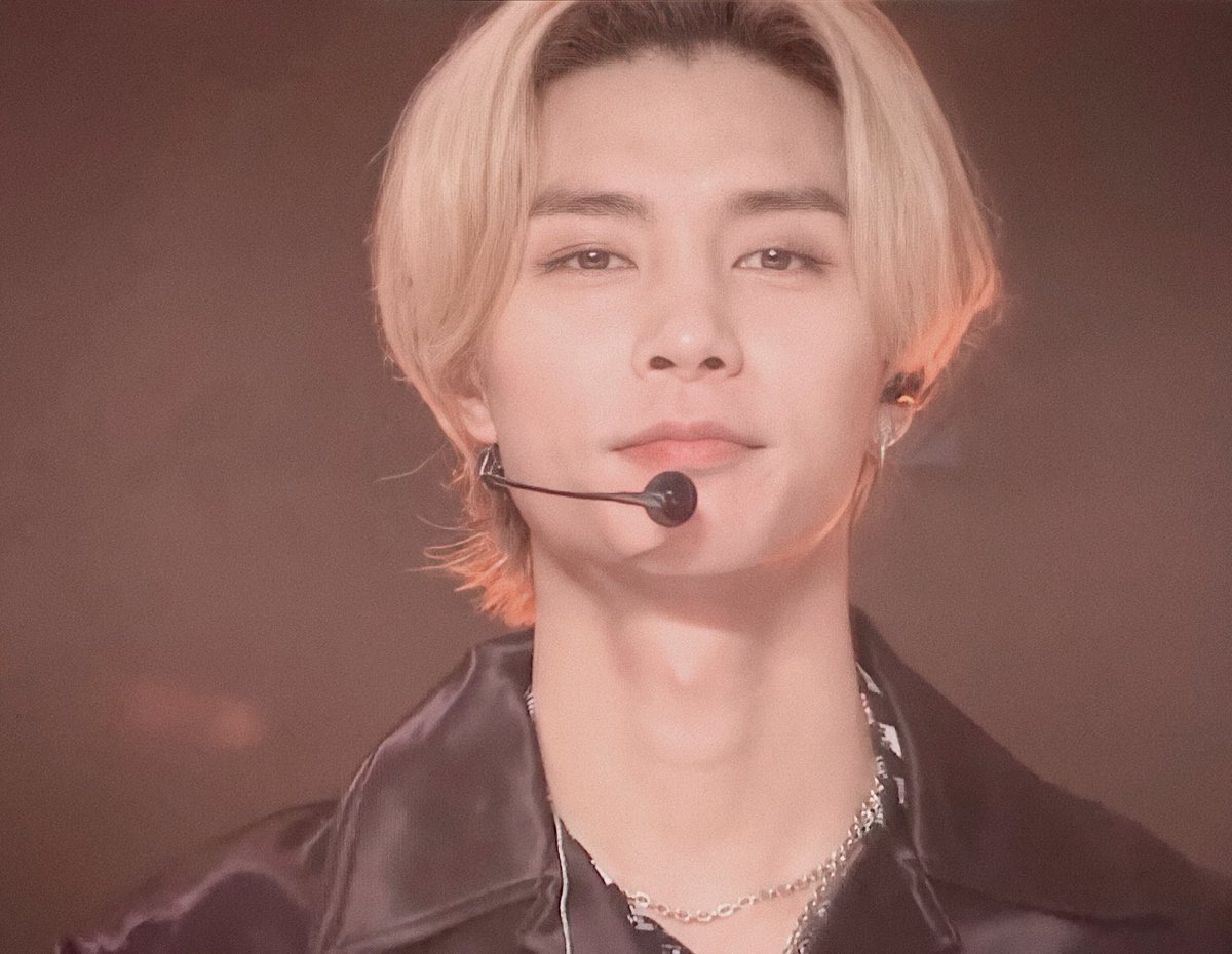 #쟈니 최고 쟈니 짱
오늘 너무 멋있었어