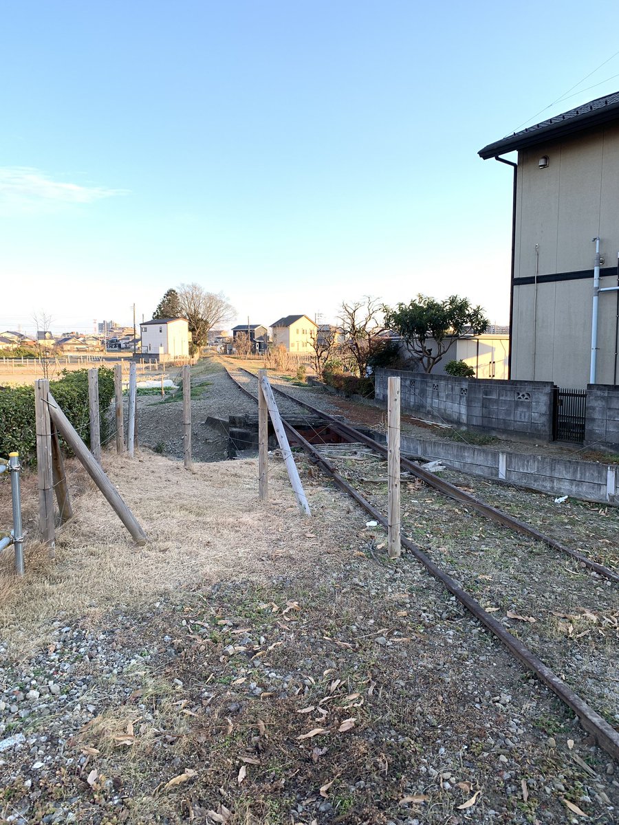 railwayline's tweet photo. 田園地帯ゾーンを📷📷
長く伸びる廃線路を見られるポイント

撮影日 2020/12/27

#安比奈線 #西武��比奈線 #廃線 #廃線路
#abandonedrailwayline #closedrailwayline #discontinuedline https://t.co/CtjscgaHDr