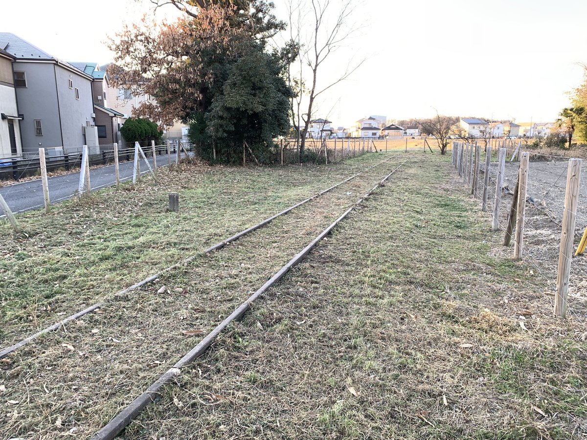 railwayline's tweet photo. 田園地帯ゾーンを📷📷
長く伸びる廃線路を見られるポイント

撮影日 2020/12/27

#安比奈線 #西武��比奈線 #廃線 #廃線路
#abandonedrailwayline #closedrailwayline #discontinuedline https://t.co/CtjscgaHDr