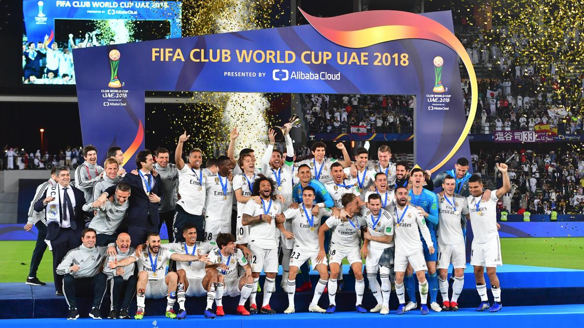 Le 22 décbre 2018 Coirtois remporta son premier titre collectif avec le Réal Madrid la coupe du monde des clubs après une victoire 4-1 em finale.