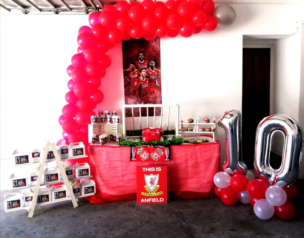 c_kiddies's tweet photo. Boxing day our team worked and did another wonderful setup for a happy 10 year old Leah. All thanx to her Mom Kylie Higgins for entrusting us to do her childs birthday setup☺️

Soccer fanatics
Theme : Liverpool Setup
#liverpoolparty #liverpoolfc https://t.co/j42CVyZVlk