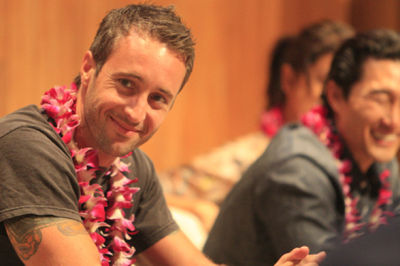 AlexOGermanFC's tweet photo. Hawaii International Film Festival - 16.10.2011 - #H50 #AlexOLoughlin #danieldaekim #gracepark #peterlenkov
mehr hier
https://t.co/brQybPYvyq https://t.co/7ZPArzeK5Y