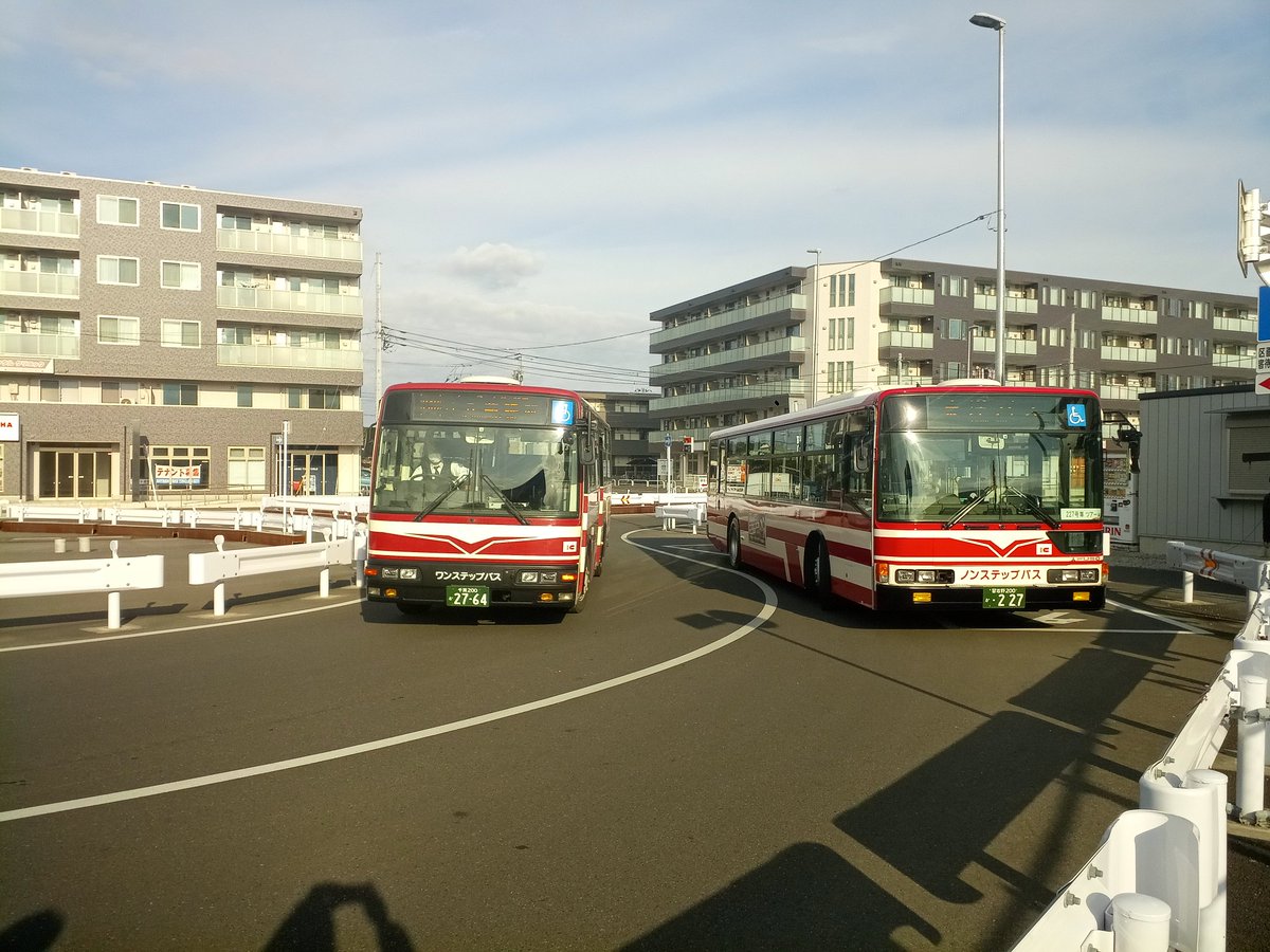 Ko Ketsu Bun 本日は 東洋バスの227号車ツアーに 参加させて頂きました 幕張駅仮ロータリーから 一之江 葛西 臨海公園 東京駅 日本橋 東京スカイツリーと普段走ることのない 景色との組合せ堪能させて頂きました 皆様お疲れ様でした 来年も