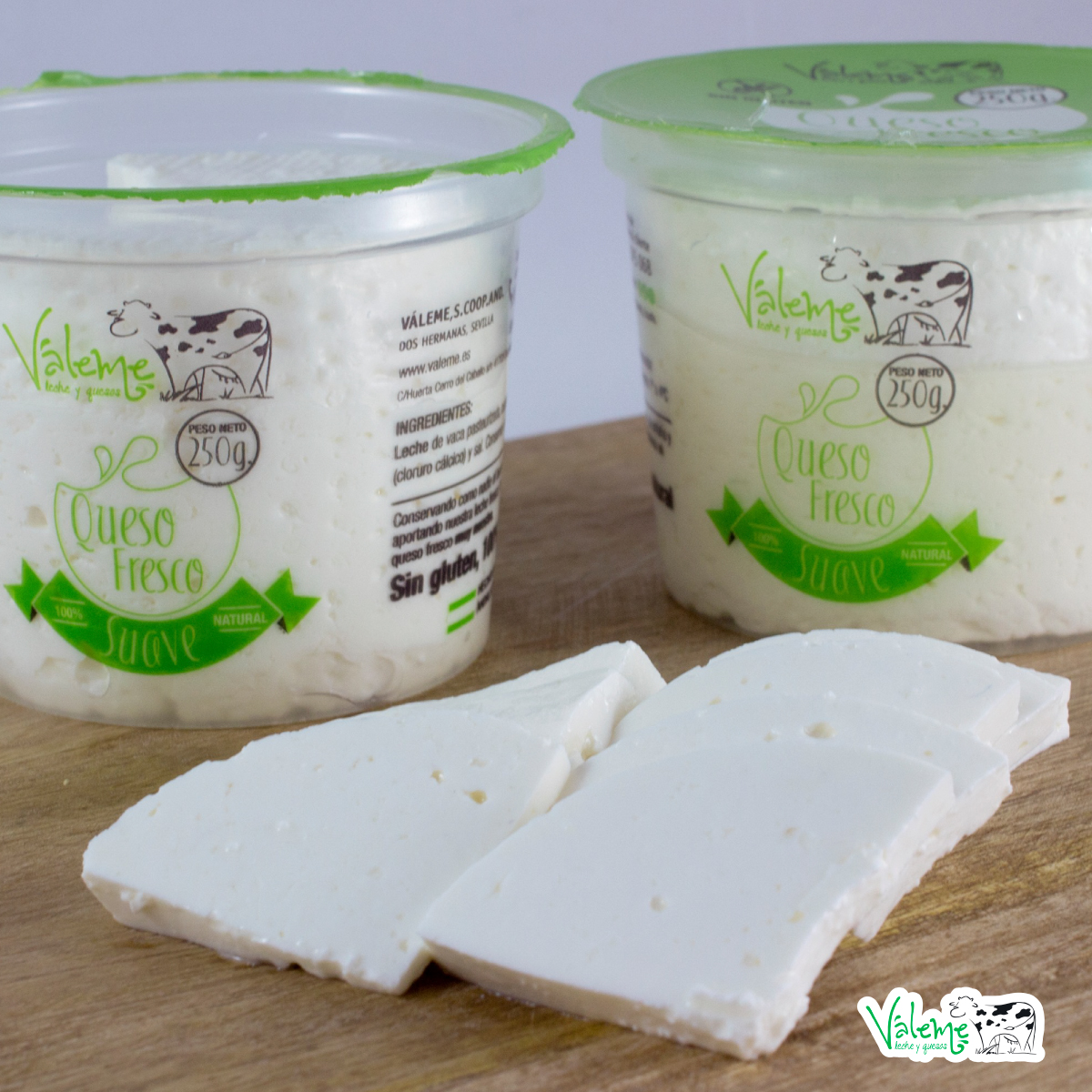 Son días de pasar mucho tiempo en la cocina, comidas intensas, mucho dulce... Hoy proponemos poner fin a la semana con unos  #aperitivos con #quesofresco. ¡Alimento rico, ligero y saludable! 

#LecheVáleme