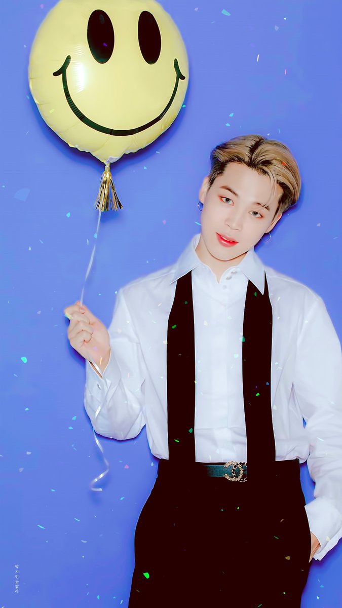 JMcloseeyes's tweet photo. #지민 #JIMIN @BTS_twt 

🎈 https://t.co/MlYxf8VseU