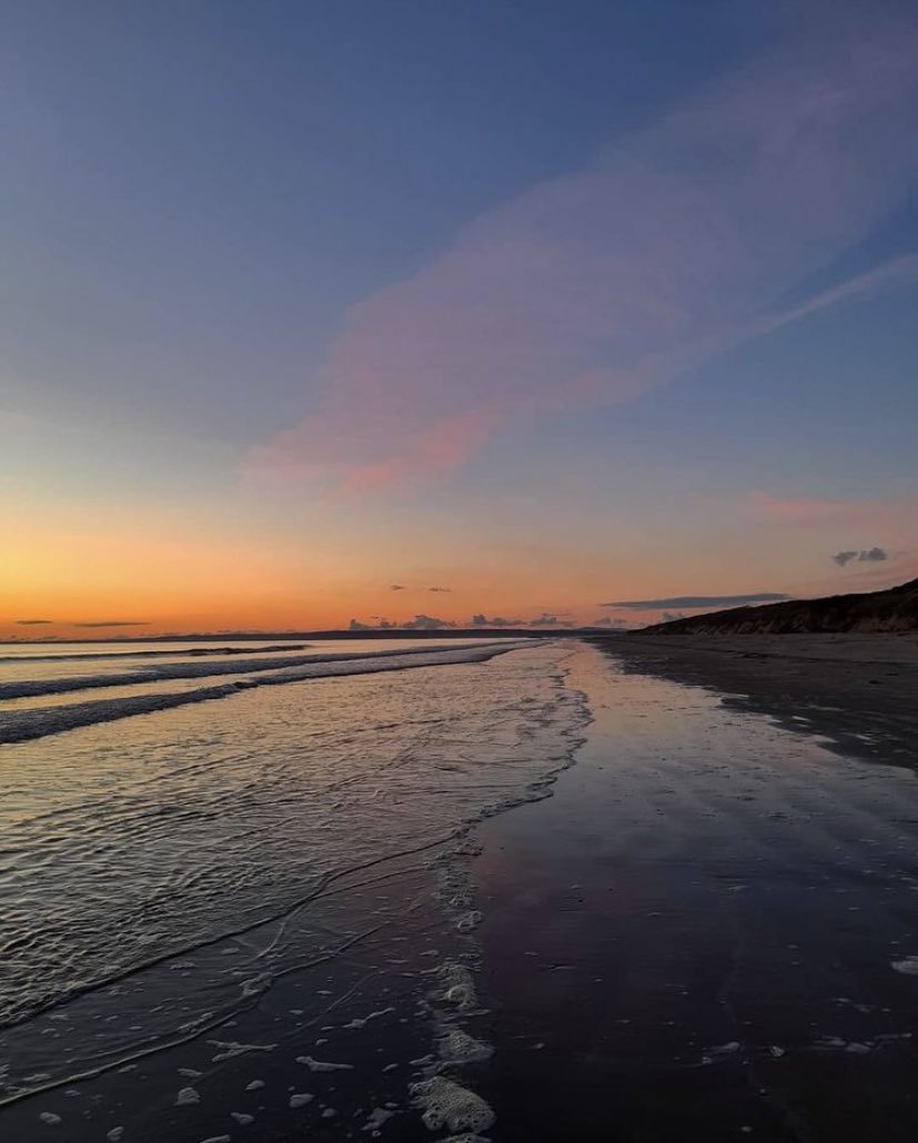 coastmag's tweet photo. Our last #SundaySunset of 2020 π
~
Thank you @my_mini_adventure_snapshots for sharing these wonderful colours from a sunset walk on the Welsh coast
~
#sunsetsunday #sunsetwales #beachsunset #sunsetphotography #sunsetlove #explorewales #welshcoast #ukcoast #ukwalks #coastalwalk https://t.co/r8lmImkK1u