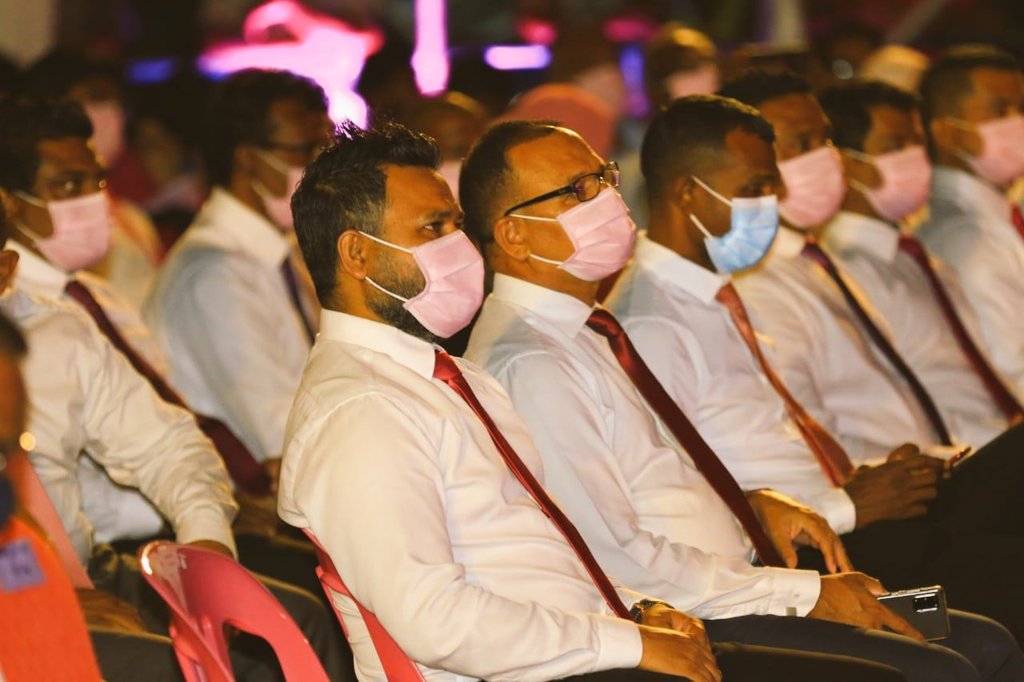 Shiyamaldives's tweet photo. #Visnaa Jalsaa kaamiyab jalsaa akah hahdhavaidhevvan masaakaiy kohdhevvi huriha beyfulhunnah fahfashun shukuru dhannavan. Alhugandumen mi vaankanmathee gos inthikhabthah kaamiyabkuraanee In Sha Allah. 

#FreePresidentYameenNow 
#VotePPM 
#MeeMageyRaajje https://t.co/aGqf7RJZNi