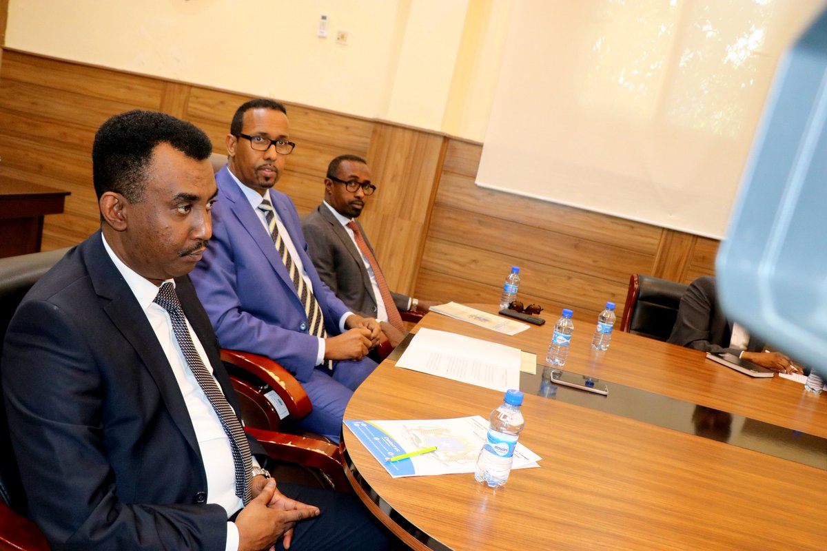 mocisom's tweet photo. 1/2 
Also, opportunities like techniques &amp; information technology will make it easier for businesses to access services provided by the Gov. while in their offices/ workplaces, allowing customers to get information about their companies &amp; businesses they need via online services. https://t.co/fmx0966vxs