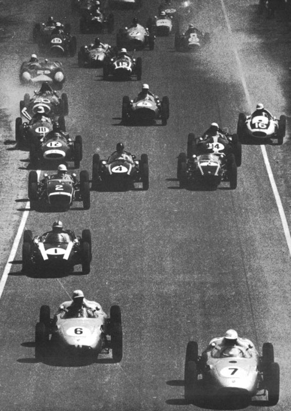 allaboutmayetml's tweet photo. #OnThisDay 60 years ago, at East London, Moss won the #FormulaLibre #SouthAfricanGP in a Rob Walker Porsche 718 (car #7); Bonnier was 2nd in another Rob Walker Porsche 718 (#6). #AnorakFact: it was the 2nd #SouthAfricanGP in '60, a previous one run at East London on January 1. https://t.co/JBL47tUR3z
