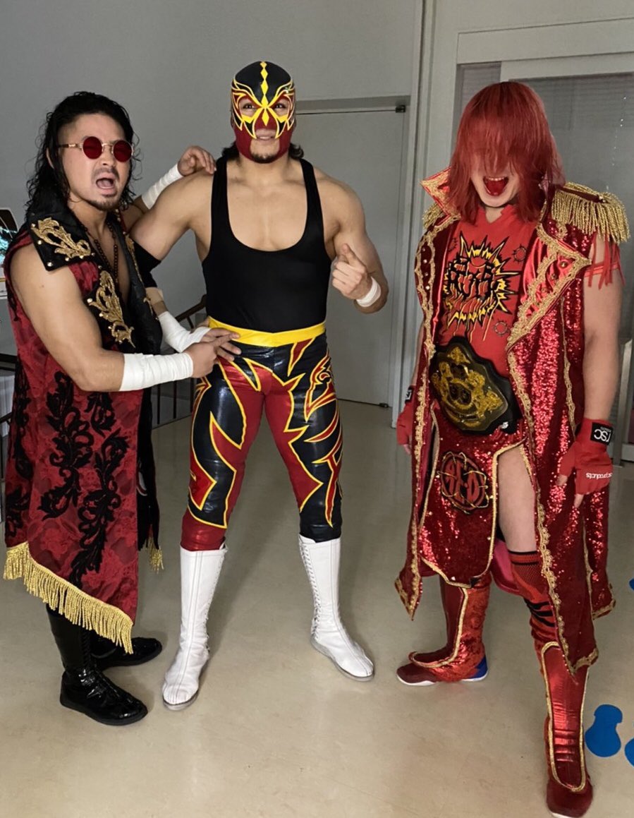 土井成樹　ガウン➕コスチュームセット　プロレス　DRAGON GATE 土井成樹 ガウン➕コスチュームセット プロレスDRAGON GATE 最終値下