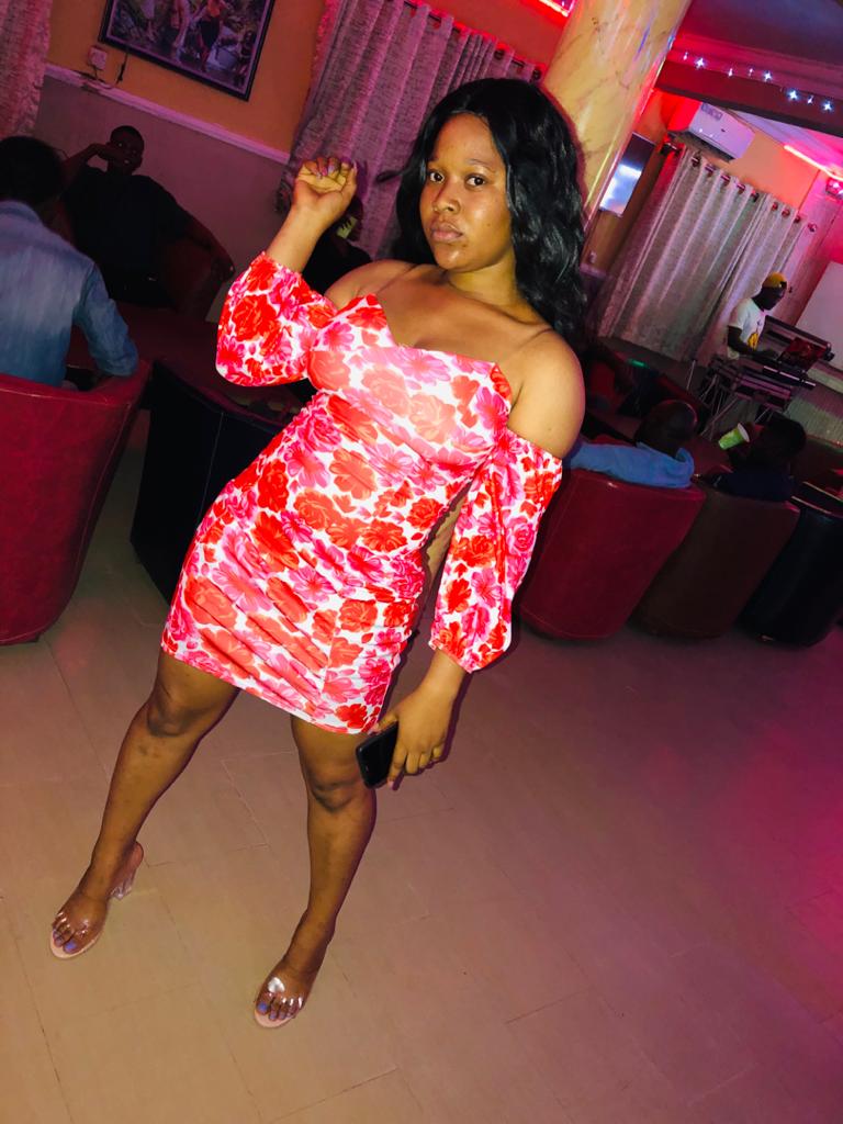 YourQUEEN (@alphas_pinkie) | Twitter