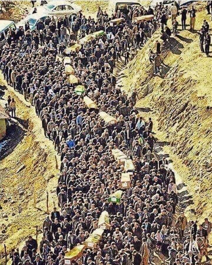 NurettinKinik's tweet image. Cinayetten korkunç olansa cinayette alışmak.
Ölüm doğallaşınca çünkü onanır
zorbalıkta...
            Ahmet Oktay               #RoboskiUnutma