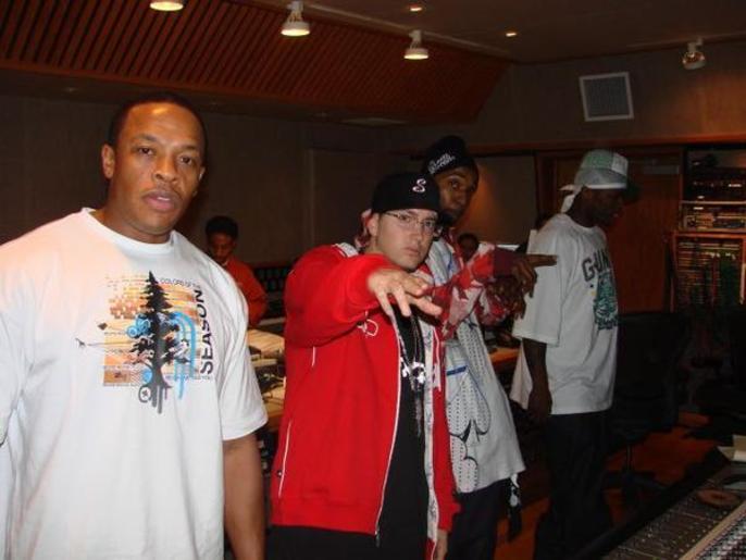 Eminem & co in Record One, Sherman Oaks (Most likely session for 'Syllables') - 2007