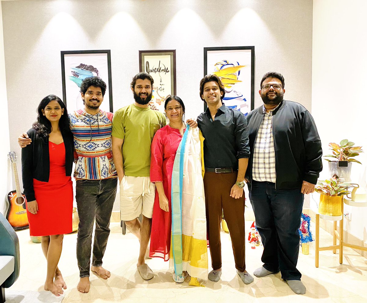 IndianClicks's tweet photo. A Few More From
π¦ The LIB Boys π₯ VD - AD π¦
@TheDeverakonda @Abijeet #BiggBoss #AbhijeetDuddala #Abhijeeth #VDAD https://t.co/h6vVQnTNFz