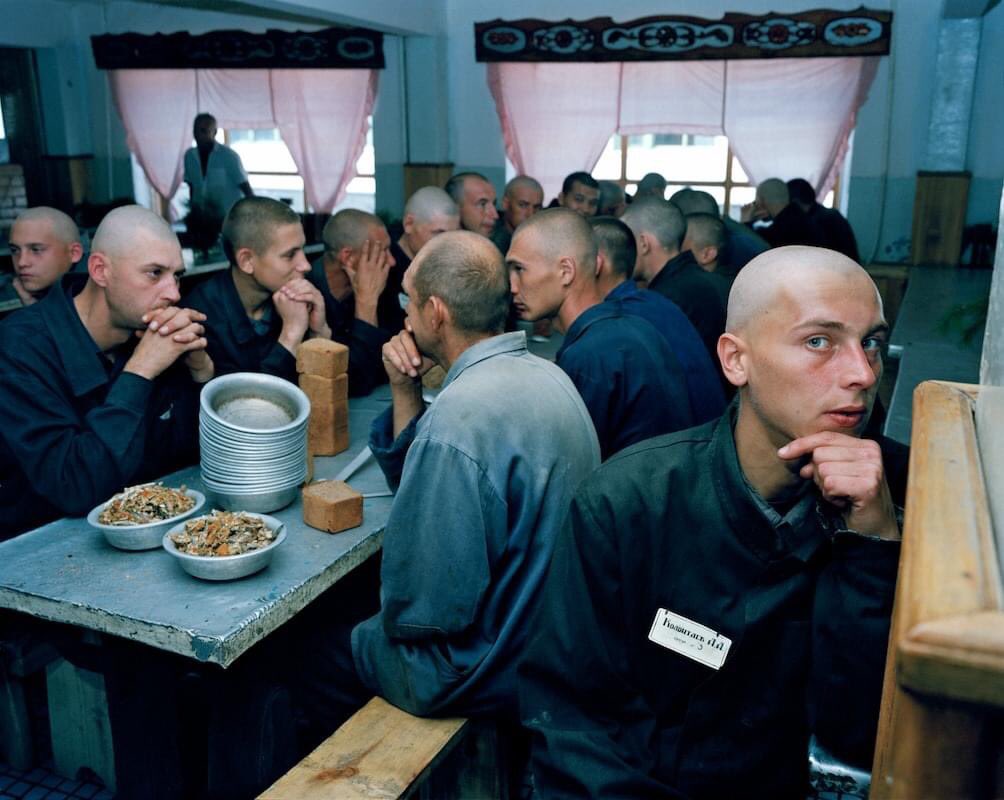 fotograftabugun's tweet photo. 1958 - #MagnumPhotos üyesi Belçikalı fotoğrafçı #CarldeKeyzer doğdu. #FotograftaBugün #todayinphotography #inthisday #27Aralık #December27 #otd https://t.co/KZgFcaPNJb