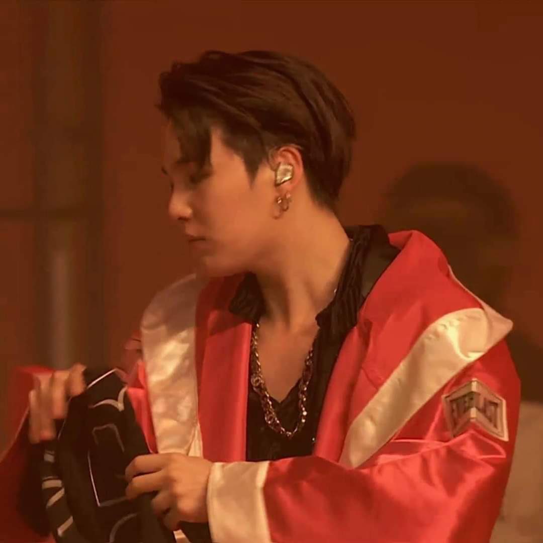 201010 yoongi - a thread because that was a cultural reset