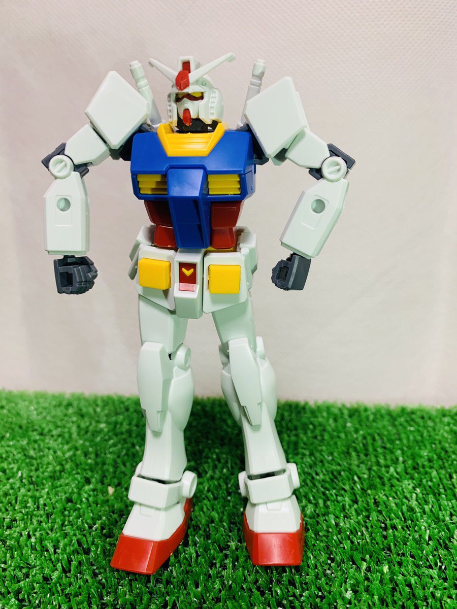 yakinikubee's tweet photo. 嫁様初のガンプラ作成にてファーストを作成😎
そして私めの作品と撮影会😎 https://t.co/u0TGojwQiR