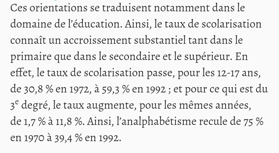 L'Algérie entame une politique éducative ambitieuse. L'analphabétisme baisse. Mais la massification de l'enseignement entrave le progrès qualitatif de l'enseignement supérieur. En 1978, l'Algérie n'est encore qu'au premier stade de sa politique éducative.