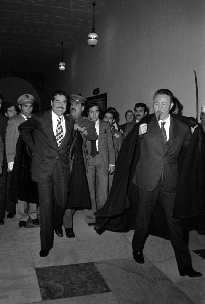 L'Algérie s'insérait surtout dans l'espace du monde arabe. Boumediène entretenait de bonnes relations avec les républiques arabes.Boumediène n'était pas un nationaliste arabe, il avait d'ailleurs réprimé les cellules baathistes algériennes.