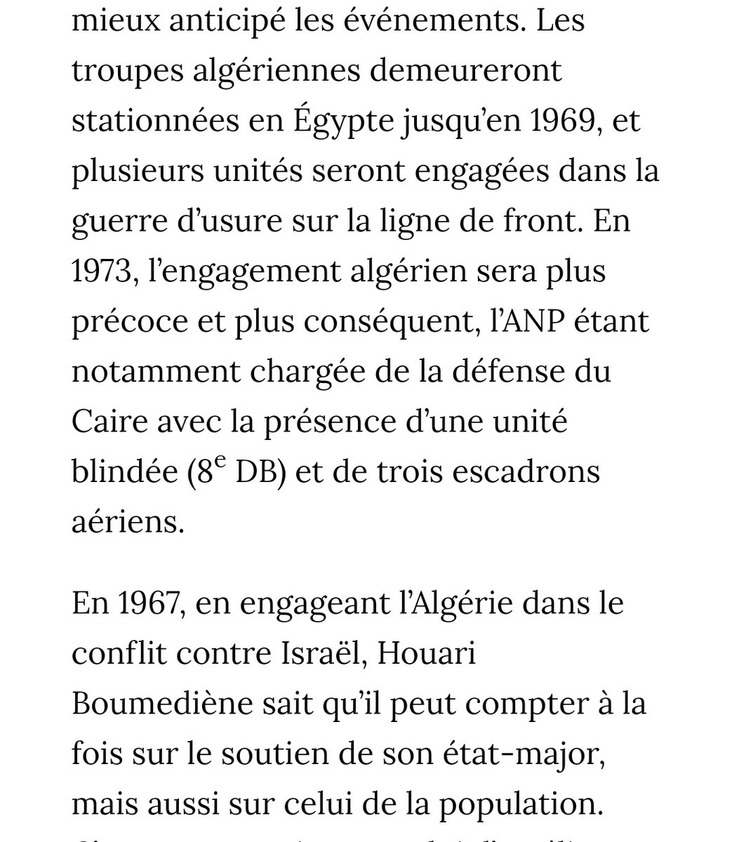 Boumediène boycott le sommet de Khartoum en 1967, l'Algérie étant le chef de file du front du refus.De 69 à 70, l'Algérie offre un soutien militaire à l'Egypte lors de la guerre d'usure.En octobre 1973, l'Algérie soutient militairement l'Égypte durant la guerre du ramadan.