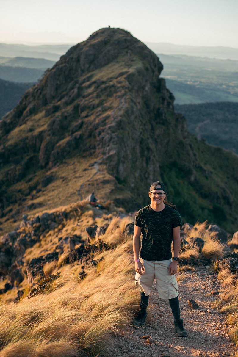 Algunas fotos de nuestro último amanecer del año en Cerro Pelado. Un espectáculo; como siempre. 😍

📆 El primero del 2021: 03 de enero. 
📲 Información bit.ly/hikingtourscrw…

#hikingtourscr