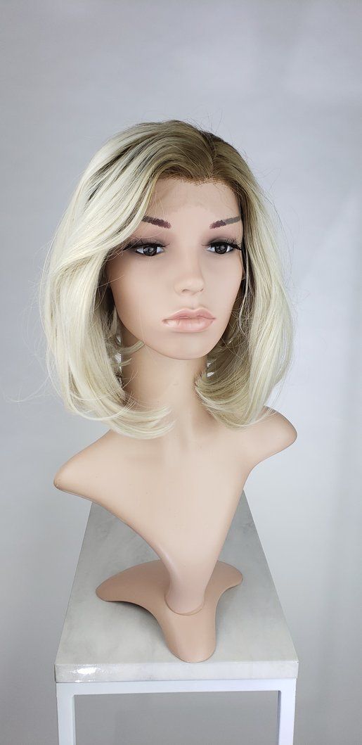 Brighten up your look with a white #blondebob this winter. ❄️ Save on this popular style in the sale. buff.ly/2FwC3PH #posewigs #blackwidow #cosplayhair