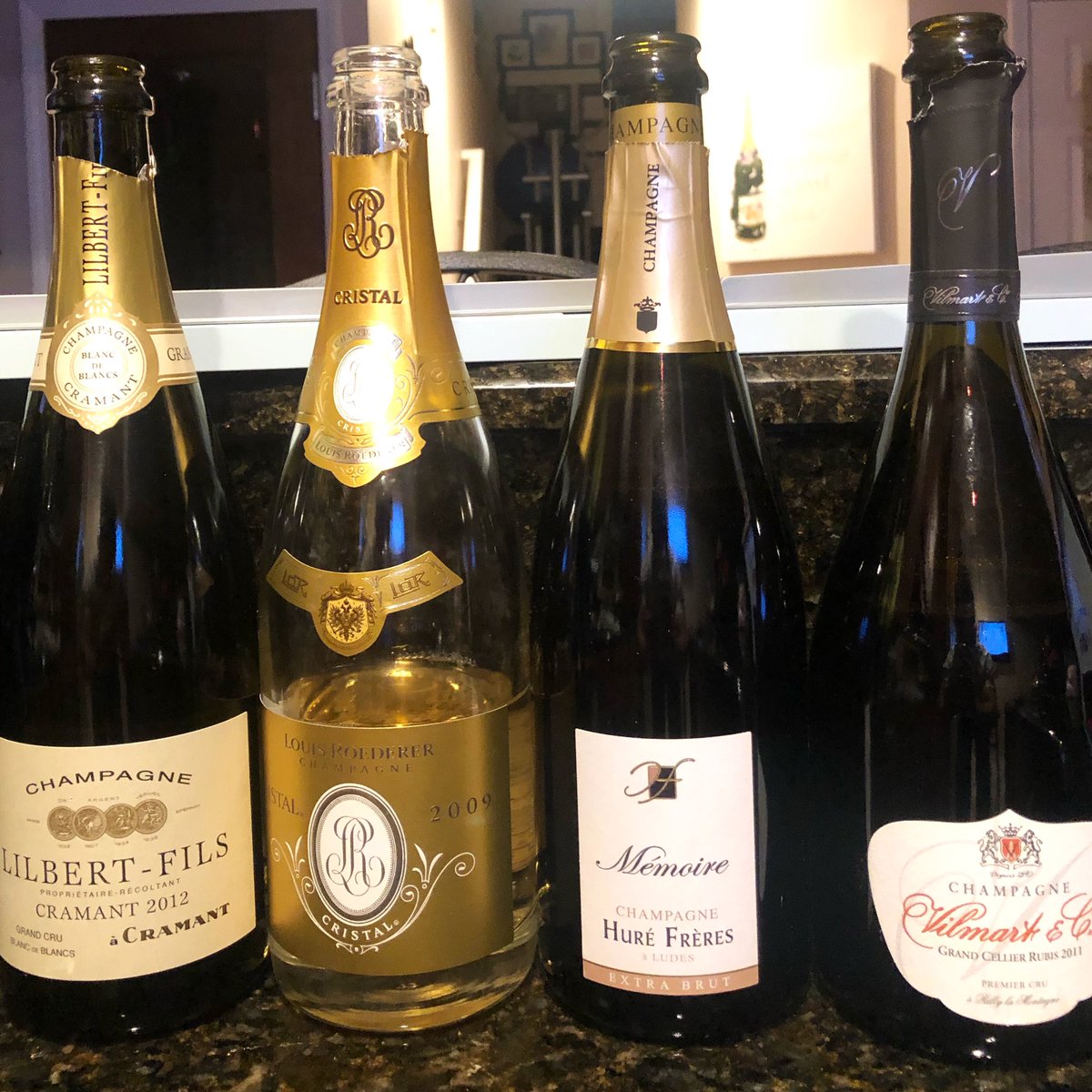 Wonderful set of Christmas wines that all showed stellar.  Can’t ask for much more than what these four showed.  🥂