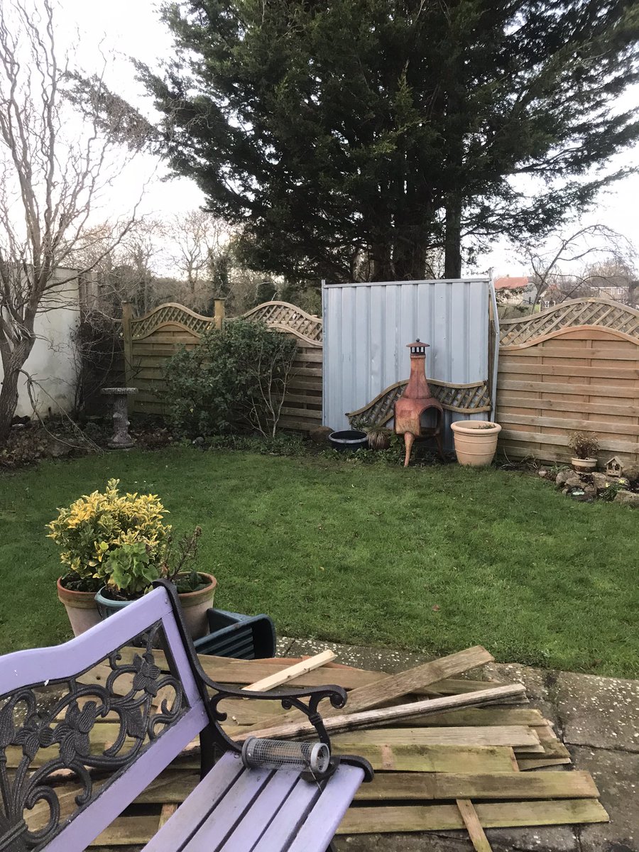 Grateful thanks to the can-do <a href="/EventsBrent/">Brent Mitchell</a> &amp; diverse solutions on offer <a href="/EventsCrewUK/">Events Crew</a> A rapid response to #StormBella’s fury Now time to think on a new design 🤔 for a west facing fence.
