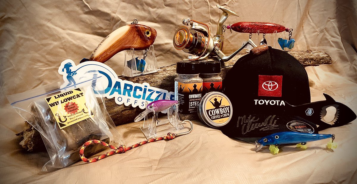 Bassin_Away's tweet photo. 🚨GIVEAWAY ALERT!🚨

Goodbye to 2020! 

AUTOGRAPH Ike hat!

Rules are simple

1 - Follow 
@Bassin_Away 
@JacksLures 
@_Darcizzle_ 
@mike_Iaconelli 
@MarTeaseLures 
@FishingFools
@chewcoffeedip 
@LWillowcat
@FarOutFoodz 

2 - Retweet and tag a buddy

Giveaway ends 1/2/21 at 1pm CT https://t.co/JnaxAqOMle