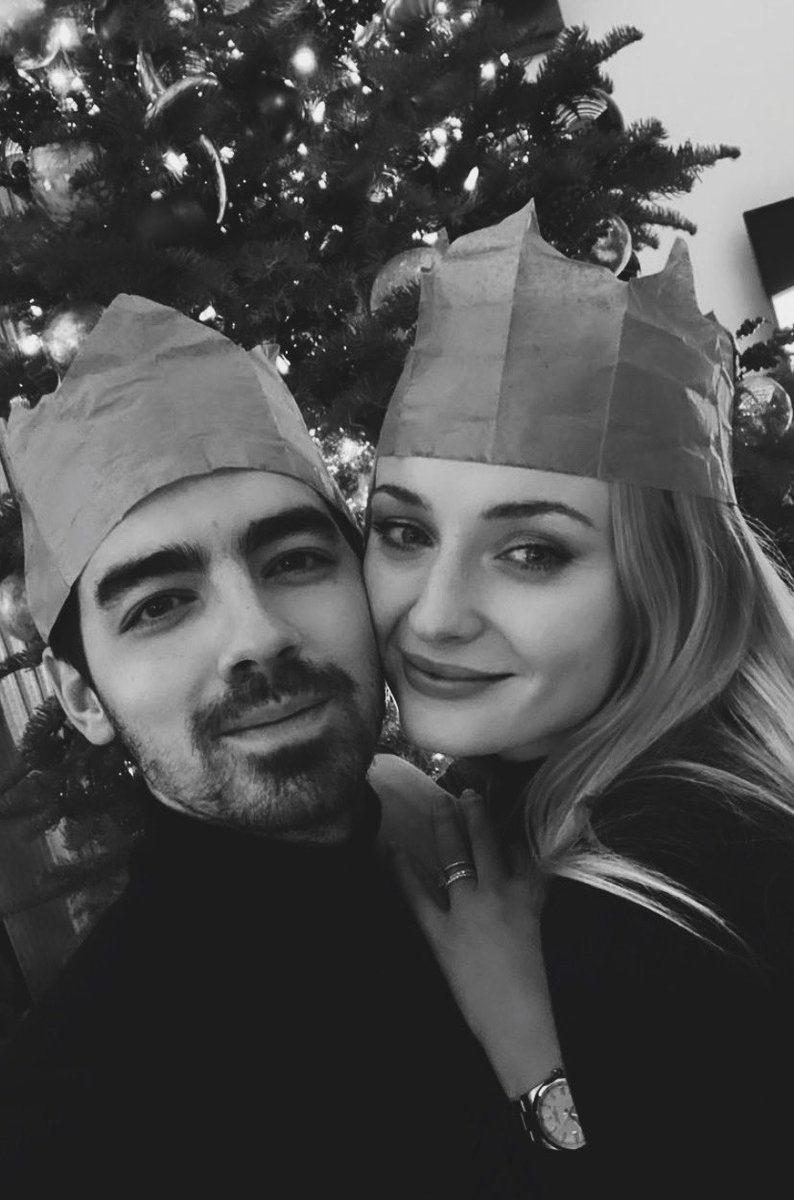 ⠀⠀⠀ ⠀⠀⠀⠀⠀⠀⠀
⠀⠀I had the best company for Christmas ♥︎