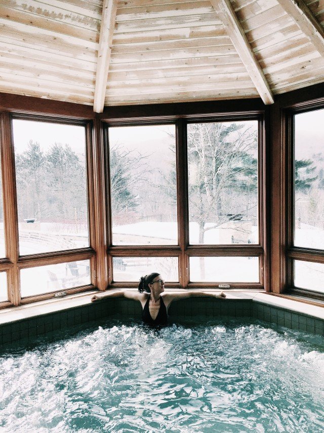 Your pond, pool or hot tub can be built in any size shape or depth which means you have many design options available. Free form pools, hot-tubs, ponds and water features could not be built any easier. 

Build a pond, swimming pool or hot tub with Clipblocks! 

📞0330 3201 600