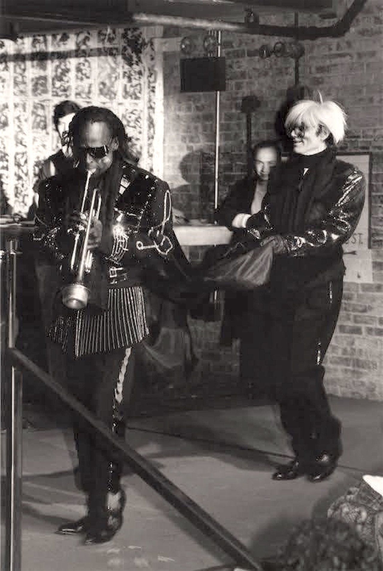 Tokyo Fashion on X: "Miles Davis and Andy Warhol model in a fashion show by  Japanese designer Kohshin Satoh at Tunnel nightclub in New York, 1987  https://t.co/uMPM7h7xHU https://t.co/nZH1qwFzJN" / X