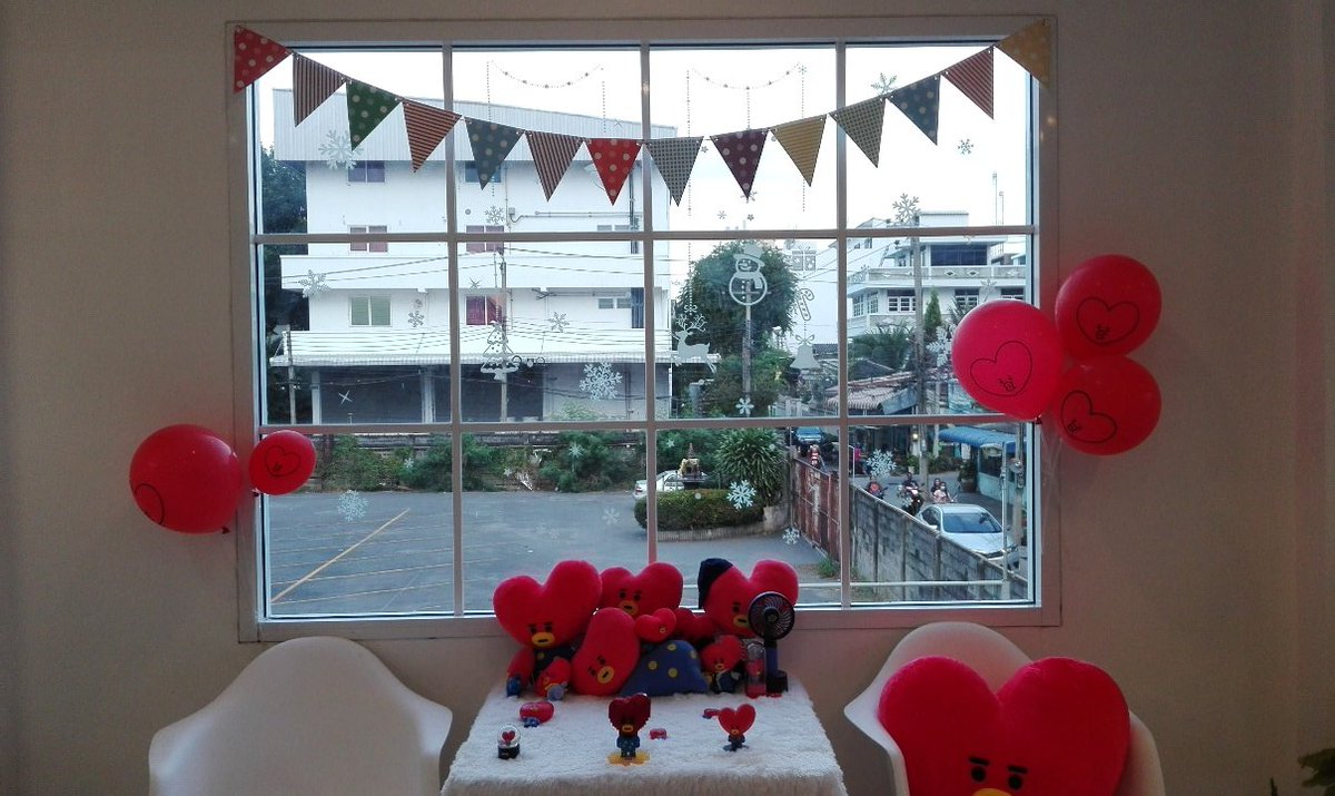 jjaresytae_'s tweet photo. (ลืมลง555)
อยากให้ไปทานที่ร้านนะคะ มีอาหาร เครื่องดื่ม ของว่าง อร่อยมากกก แถมมู้ดดีสุดๆ ส่วนตัวเราชอบดาดฟ้ามาก ทุกคนควรได้สัมผัสบรรยากาศดีๆ 💜🌻
#VecemDay 26 dec 2020
location @quulcafe https://t.co/f97Em3vlj1