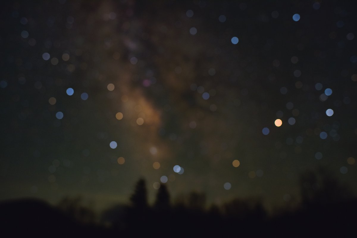  #2020年を写真で振り返る スレッドの繋げ方間違えた…？ま、いいかたぶんこっちが元スレッドなのでこっちで繋ごう…5/24 令和2年5月快晴とでもいうべき夜にピンボケ星野写真に目覚める