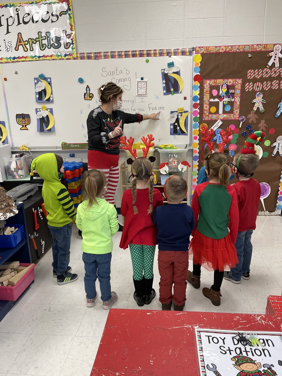 DanzDucks's tweet photo. We had so much fun sharpening  our skills this holiday season. #cutting #namework #laceypop #perfectlyimperfectpreschool @PrincipalMPES @PaulONeill1972 https://t.co/gF5A6Y1nmx