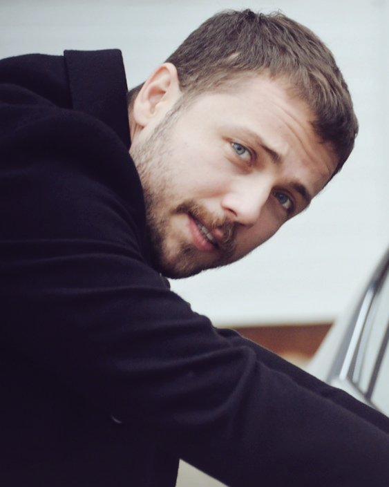 Buna asik oldum yaaa bakışını yerim 😋 #TolgaSarıtaş #AliRıza #Arıza #Gerçekler
