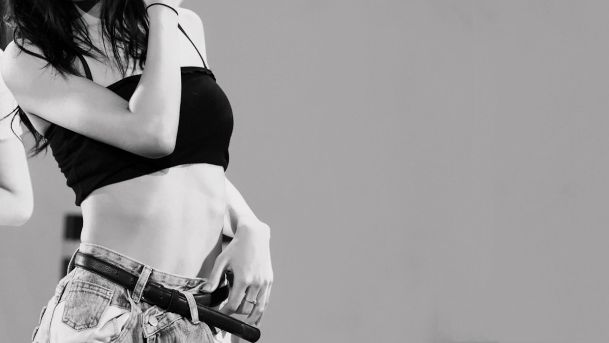 "who in cpop?" but it's actually hu xiaohui - a thread