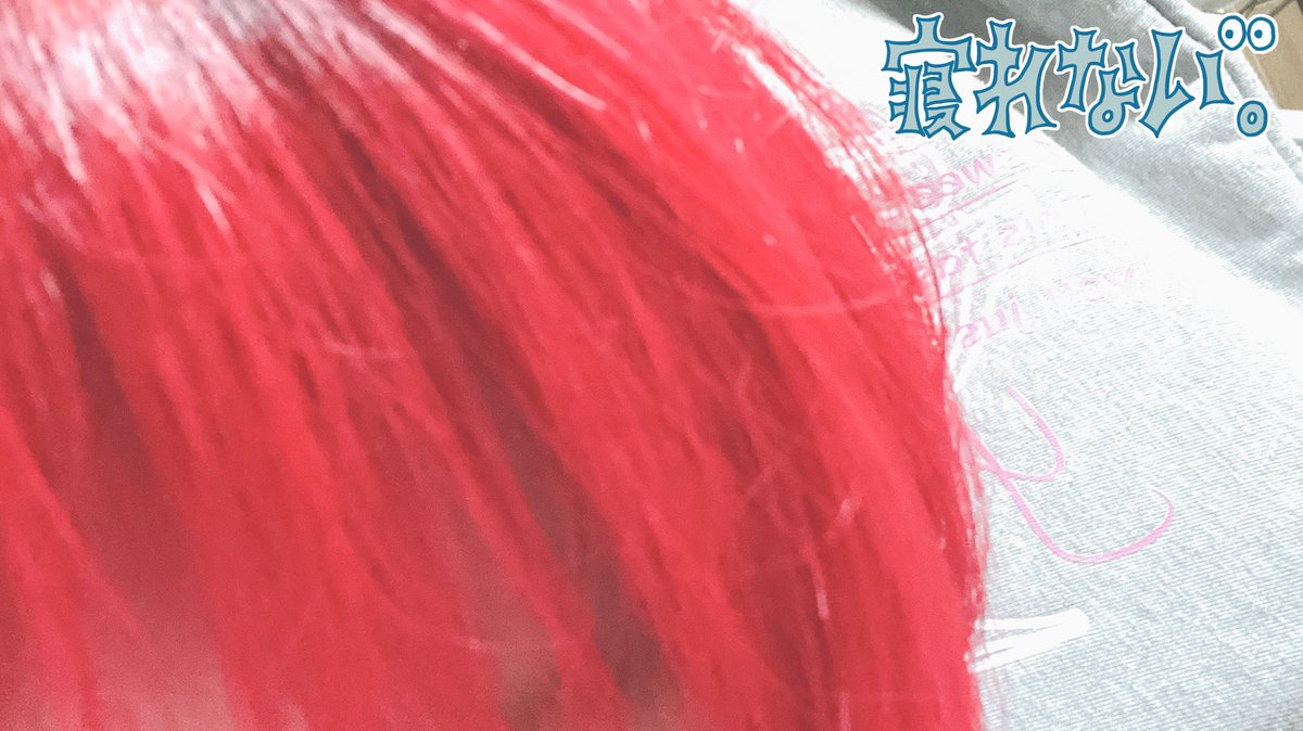 赤髪男子