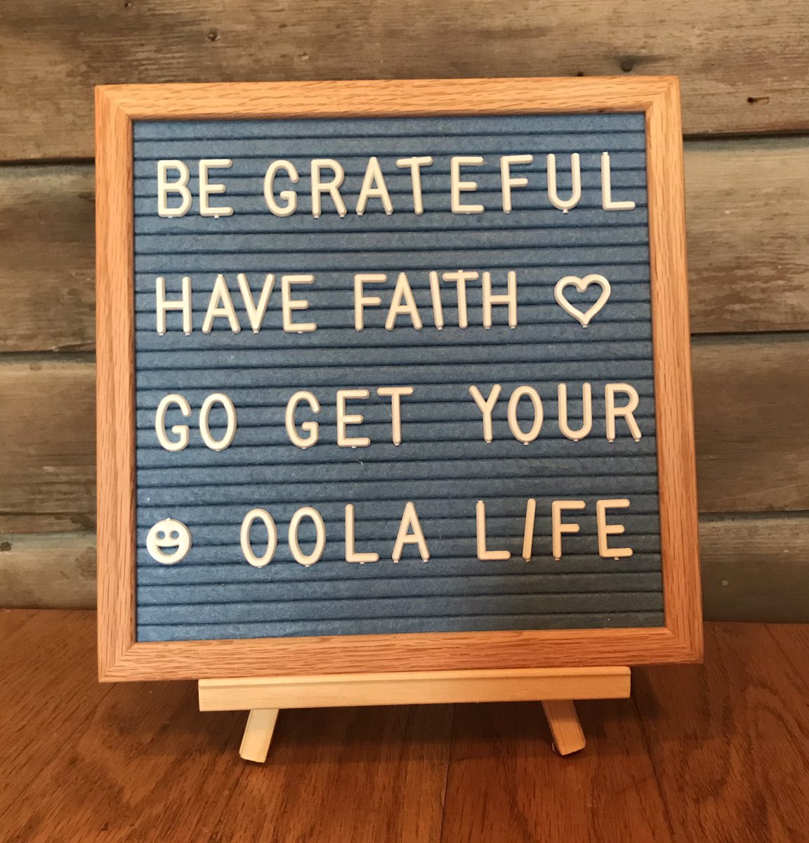 GraceinBalance1's tweet photo. Be Grateful 💙
Have Faith 💙 
Go Get Your Oola Life 💙

#Oola #graceinbalance #oolalife #worklifebalance #oolaforwomen #sundayvibes #veterinarylife #SundayMorningReflection https://t.co/0Pj8Pd2WTb