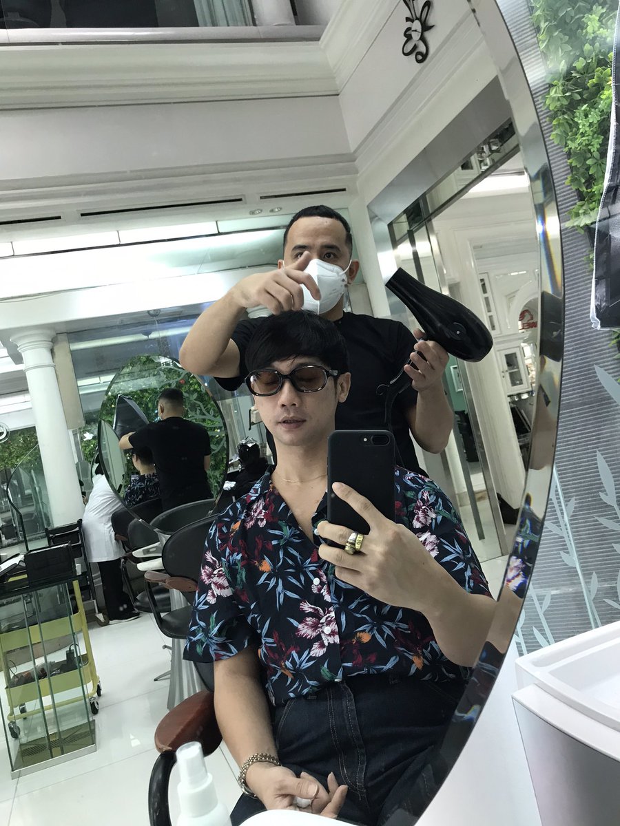 AdiSurantha's tweet image. new hair #samestyle 😂🙏🏻💚