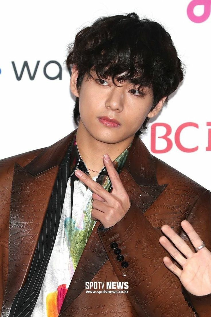 taehyung's pretty honey skin — an ethereal thread