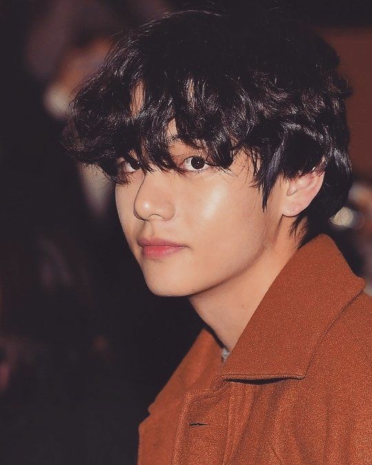 taehyung's pretty honey skin — an ethereal thread