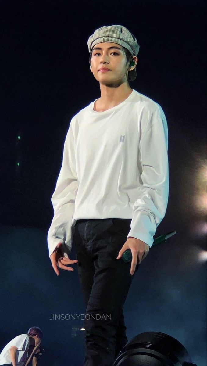 taehyung's pretty honey skin — an ethereal thread