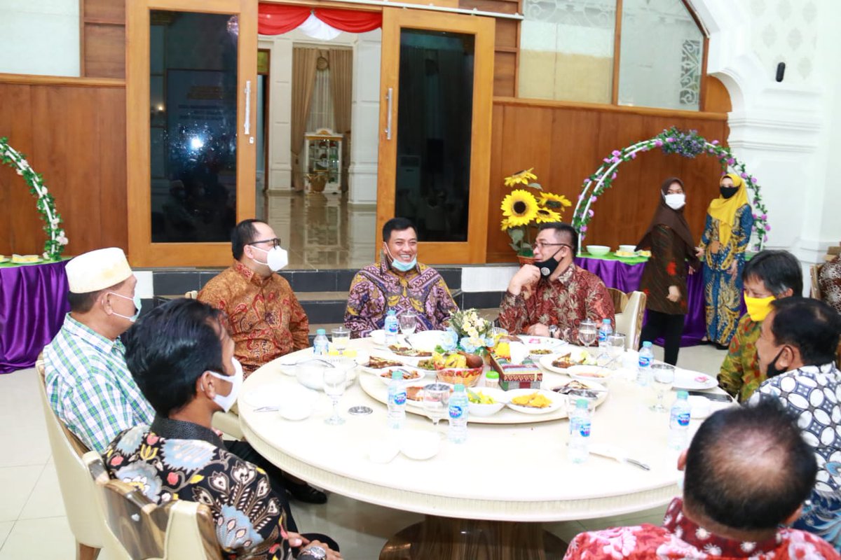 Ramah Tamah Bersama Anggota DPR RI dan Kepala BPK RI Provinsi Riau dlvr.it/RpR3y8