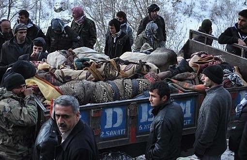 HeyvasorUK's tweet image. Roboski is the pain of mother who says &quot;I put the torn body of my 1.80 tall son into a small bag&quot;

9th anniversary of the Roboski massacre,34 people died as a result of bombardment of Turkish Army. It is time the world opens its eyes to the war crimes of #Erdogan
#RoboskiMassacre