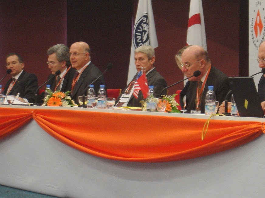 Harika bir insan, muhteşem bir yöneticiyi kaybettik! 
Başımız sağolsun! #AhmetAcar <a href="/METU_ODTU/">METU / ODTÜ</a>