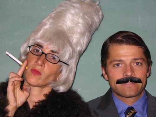 ،  :misha collins as giraffe; a thread